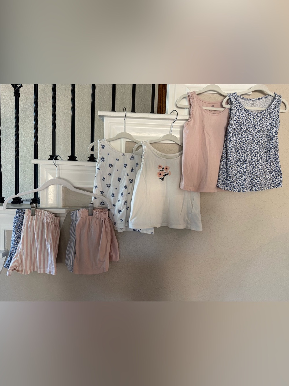 H&M Girl's Pink & White Floral Tank Tops and Shorts Sets